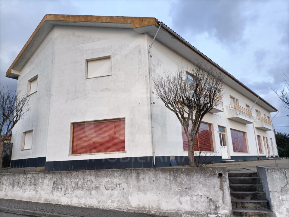 Moradia T5 para Venda em Biscainho Foto 61