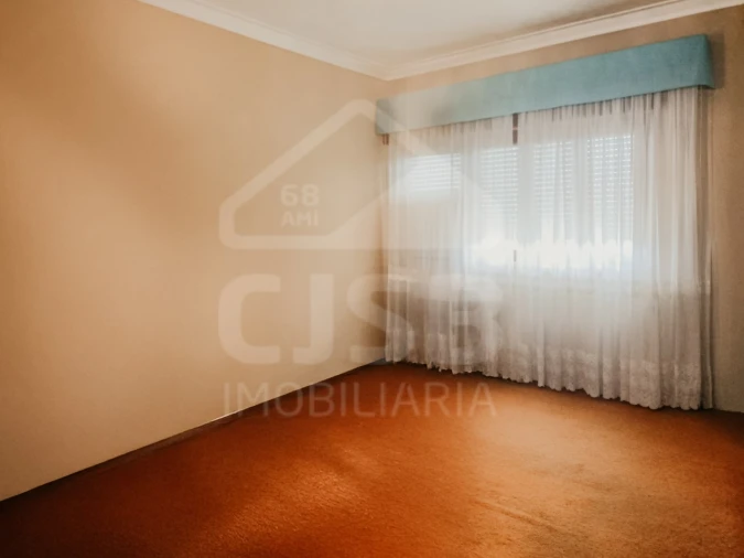 Moradia T5 para Venda em Biscainho Foto 13