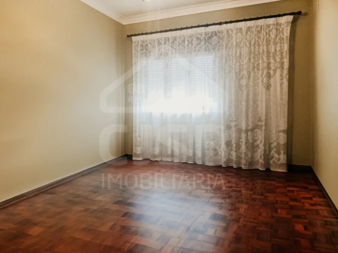 Moradia T5 para Venda em Biscainho Foto 14