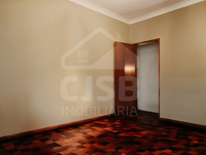 Moradia T5 para Venda em Biscainho Foto 15