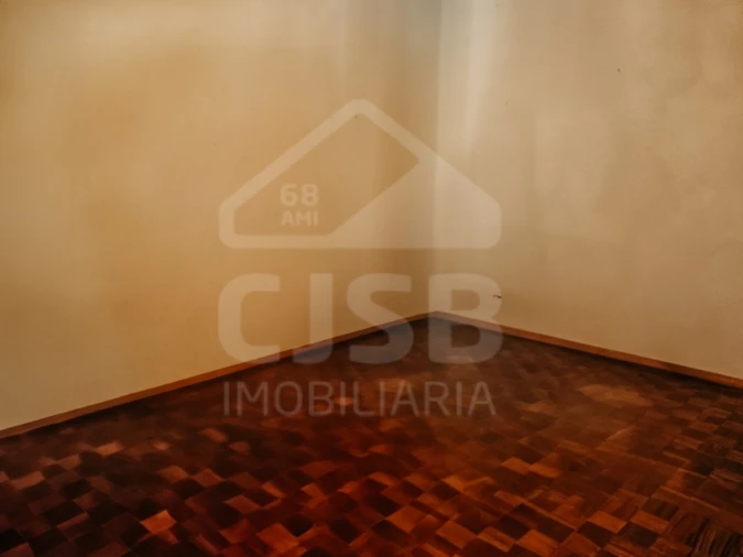 Moradia T5 para Venda em Biscainho Foto 17