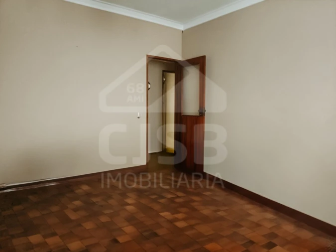 Moradia T5 para Venda em Biscainho Foto 18