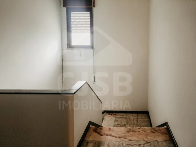 Moradia T5 para Venda em Biscainho Foto 34