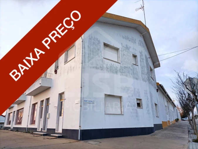 Moradia T5 para Venda em Biscainho