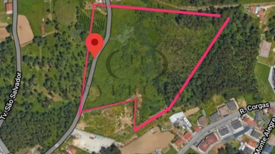 Terreno para Venda em Fornos
