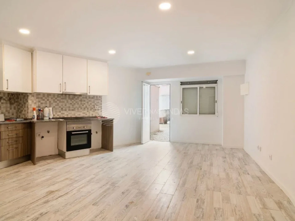 Prédio para Venda em Almada, Cova da Piedade, Pragal e Cacilhas Foto 11