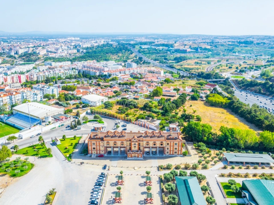 Prédio para Venda em Almada, Cova da Piedade, Pragal e Cacilhas Foto 22