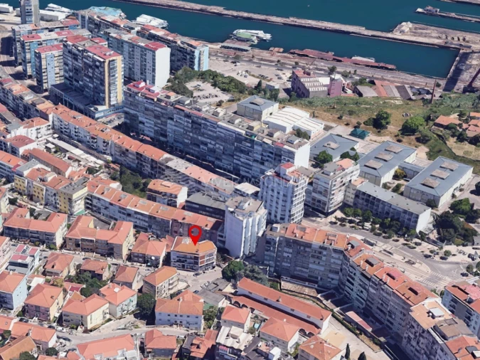 Prédio para Venda em Almada, Cova da Piedade, Pragal e Cacilhas Foto 20