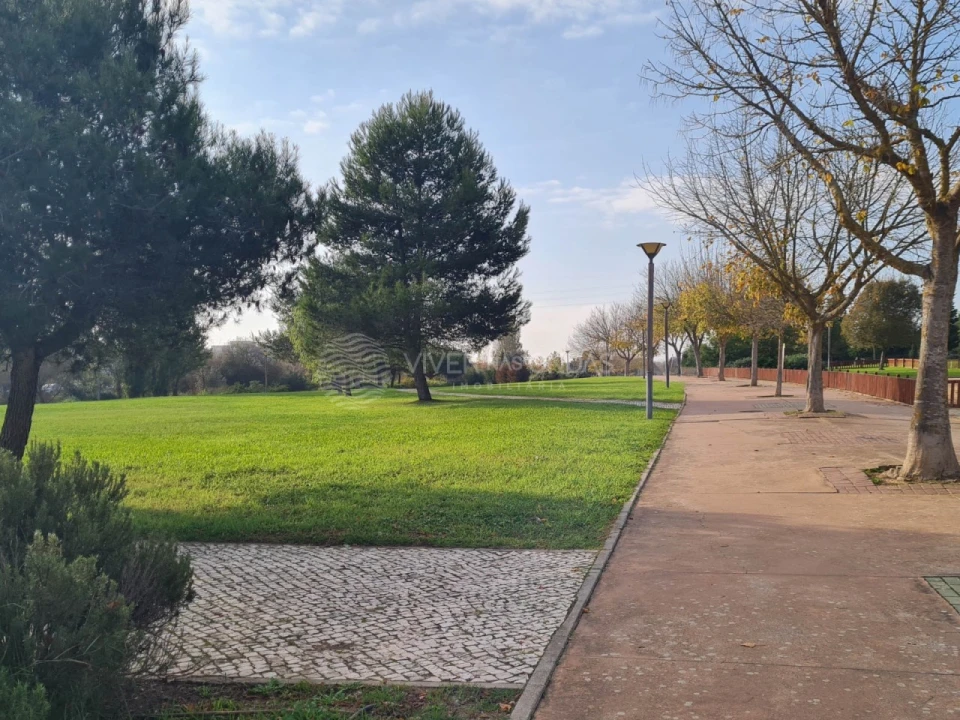 Moradia T3 para Venda em Charneca de Caparica e Sobreda Foto 18