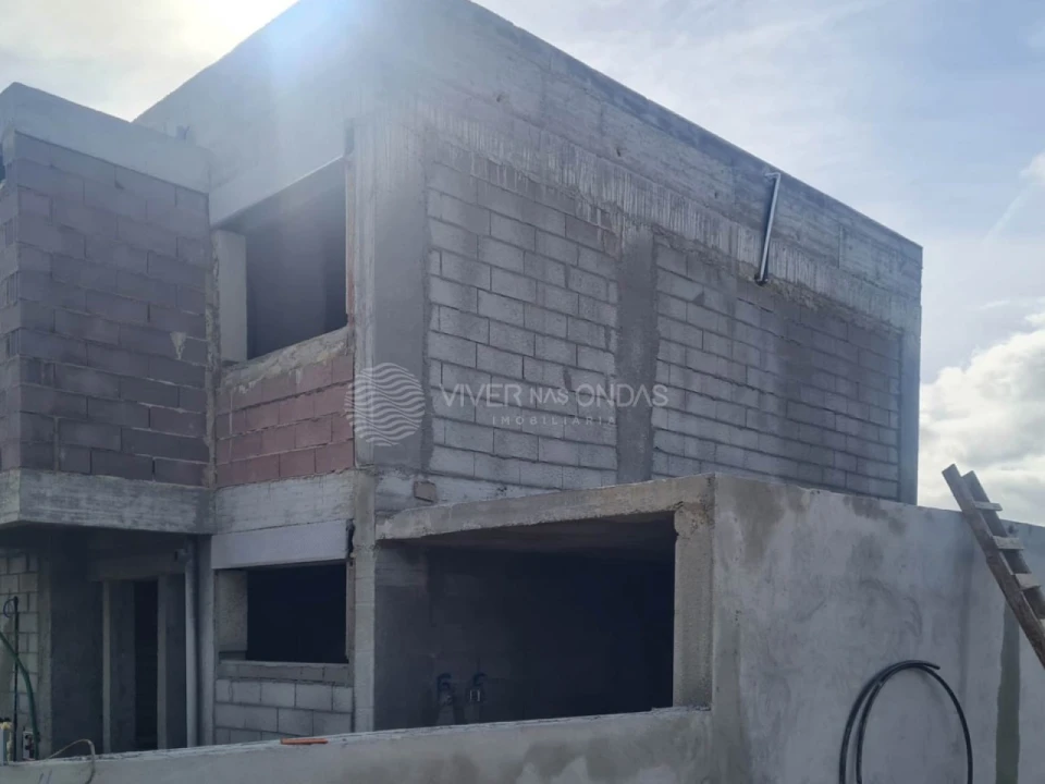 Moradia T3 para Venda em Charneca de Caparica e Sobreda Foto 1