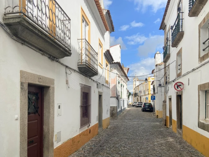 Moradia T6 para Venda em Évora (São Mamede, Sé, São Pedro e Santo Antão) Foto 1