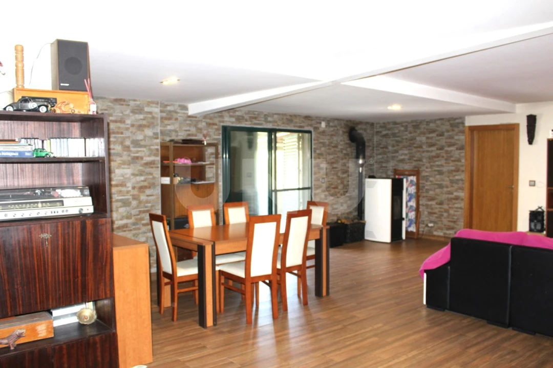 Quinta T3 para Venda em Salgueiro do Campo Foto 12