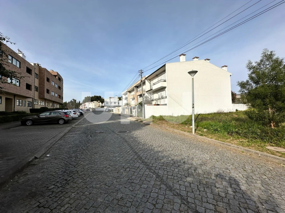 Terreno para Venda em Mozelos Foto 2