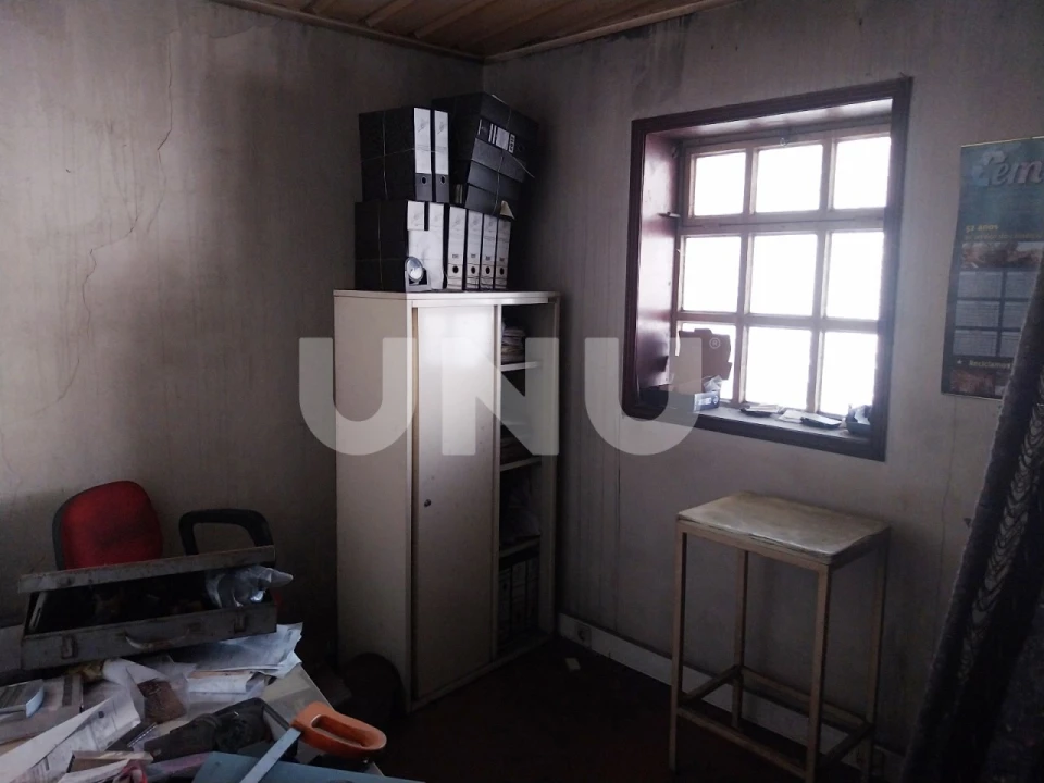 Armazém para Venda em Carvalhosa Foto 5