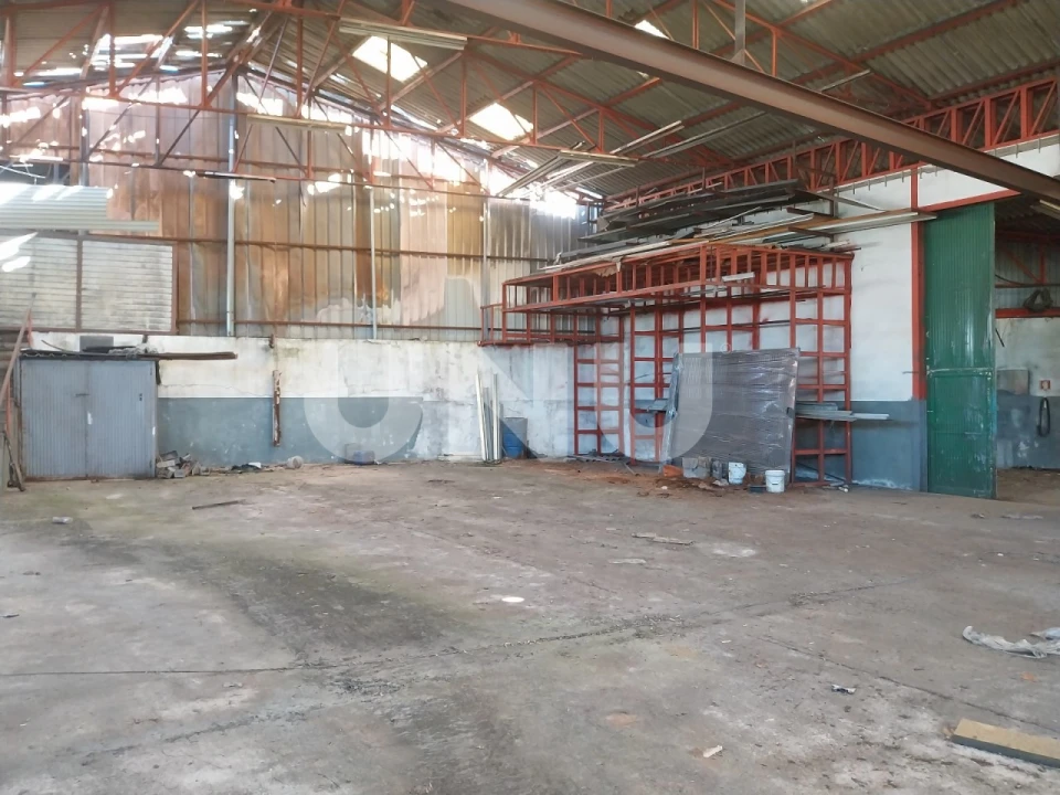 Armazém para Venda em Carvalhosa Foto 20