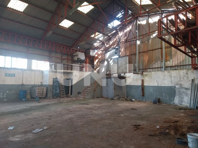 Armazém para Venda em Carvalhosa Foto 17