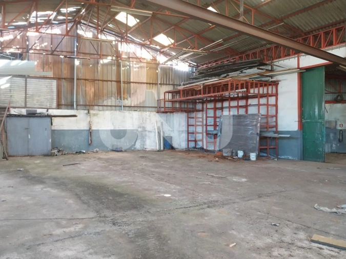 Armazém para Venda em Carvalhosa Foto 20