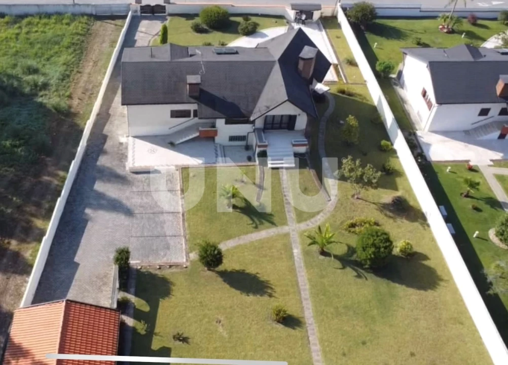 Moradia T4 para Venda em Esmoriz Foto 2