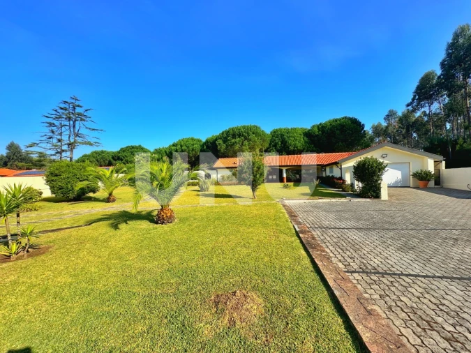 Moradia T4 para Venda em Esmoriz Foto 8