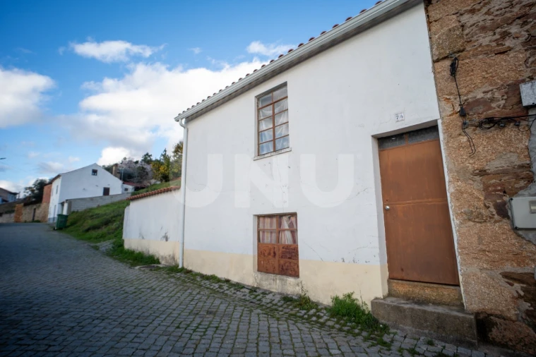 Moradia T3 para Venda em Salgueiro do Campo