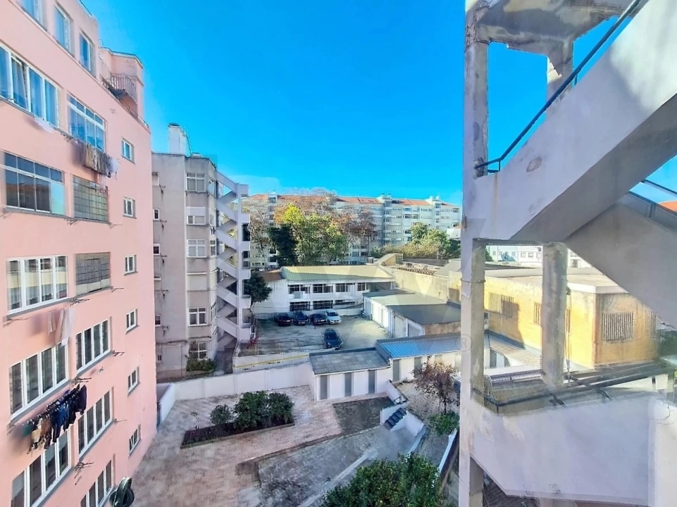 Apartamento T3 para Venda em Arroios Foto 25