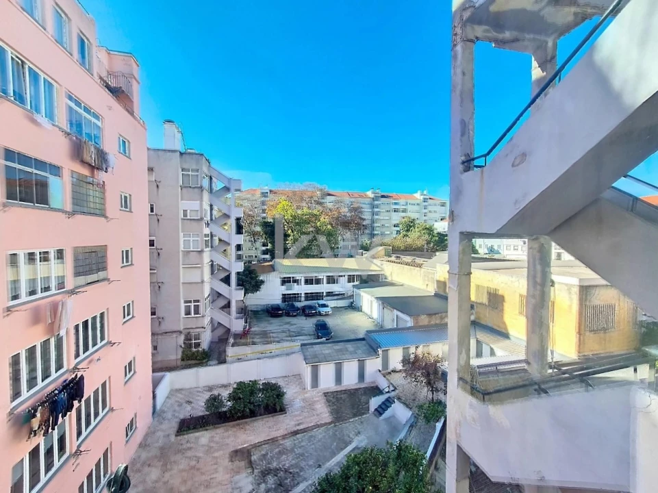 Apartamento T3 para Venda em Arroios Foto 27