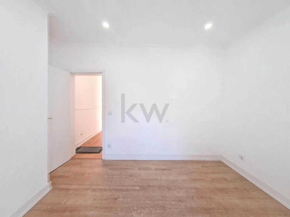 Apartamento T3 para Venda em Arroios Foto 1