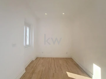 Apartamento T3 para Venda em Arroios