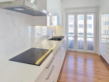 Apartamento T3 para Venda em Arroios