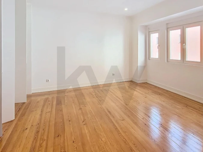 Apartamento T3 para Venda em Arroios Foto 11