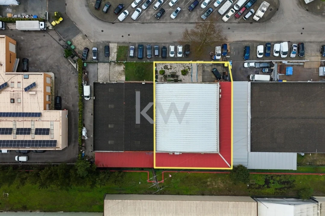 Armazém para Venda em Seixal, Arrentela e Aldeia de Paio Pires Foto 4