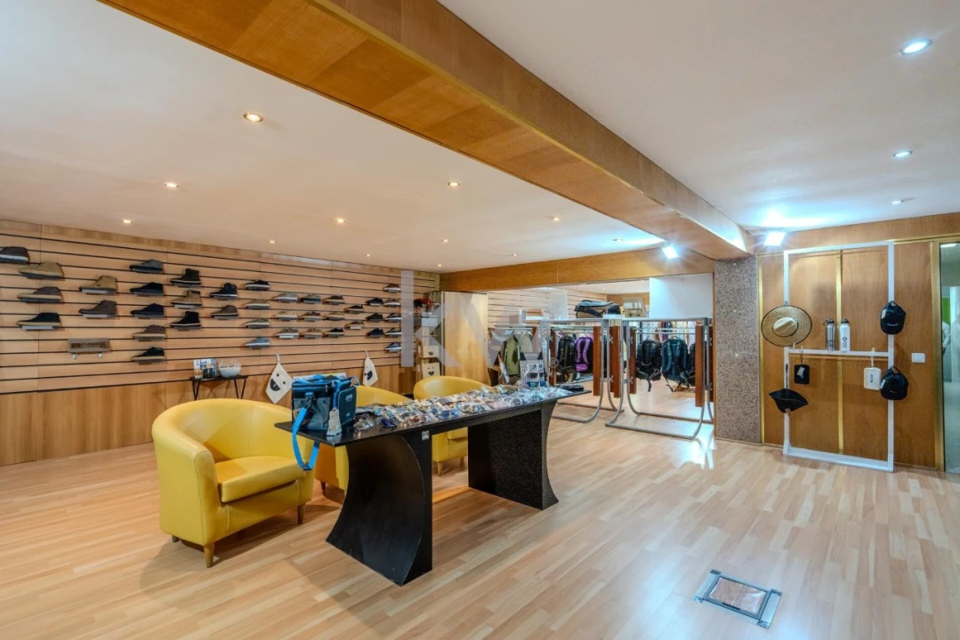 Armazém para Venda em Seixal, Arrentela e Aldeia de Paio Pires Foto 45