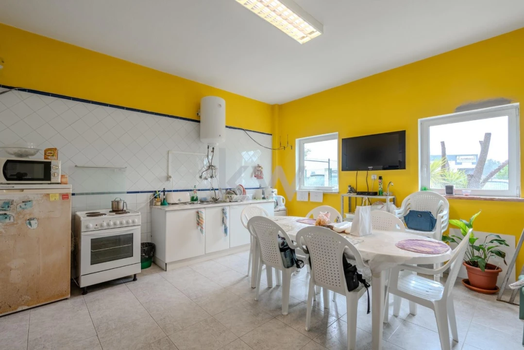 Armazém para Venda em Seixal, Arrentela e Aldeia de Paio Pires Foto 18