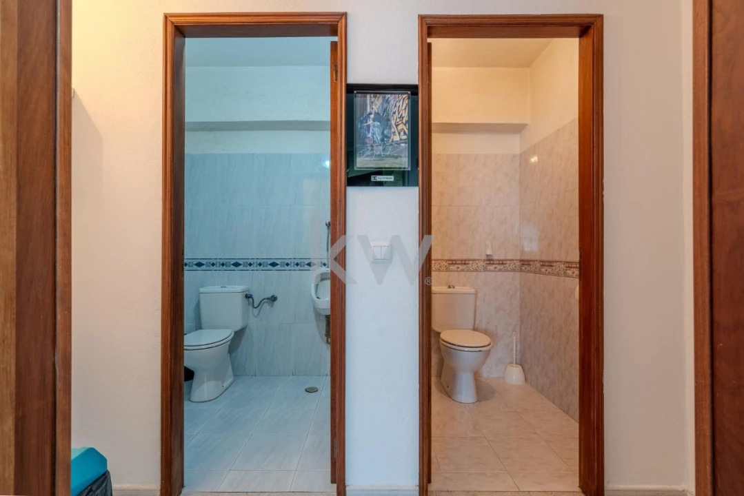 Armazém para Venda em Seixal, Arrentela e Aldeia de Paio Pires Foto 34