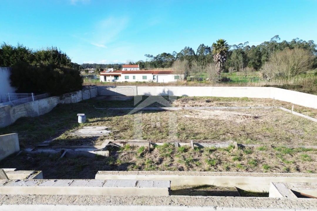 Terreno para Venda em Tornada e Salir do Porto Foto 6