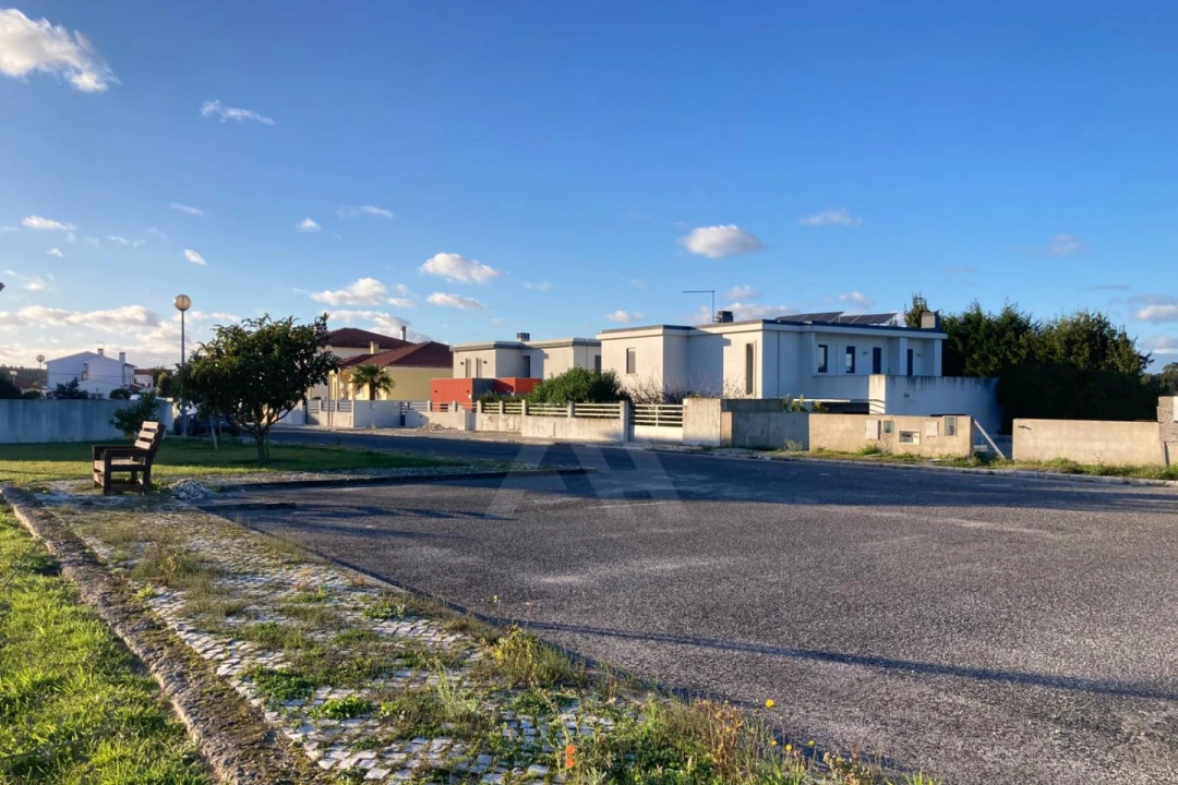 Terreno para Venda em Tornada e Salir do Porto Foto 16