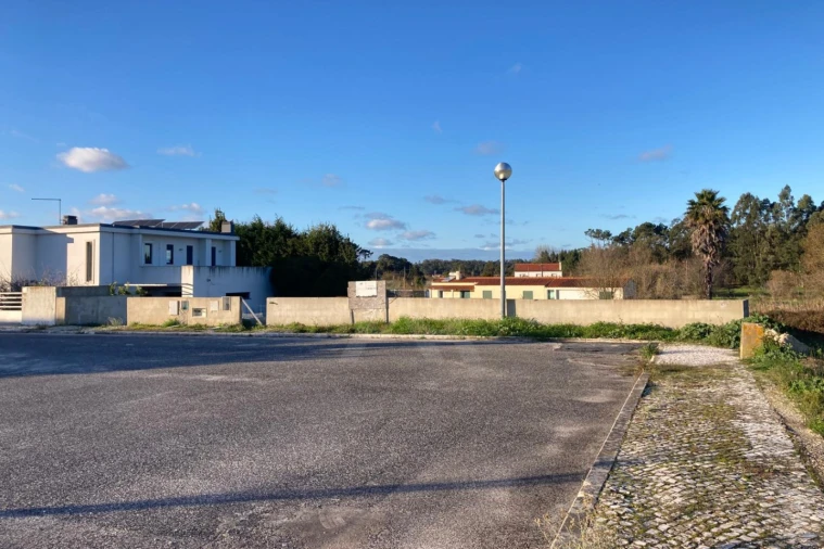 Terreno para Venda em Tornada e Salir do Porto Foto 15