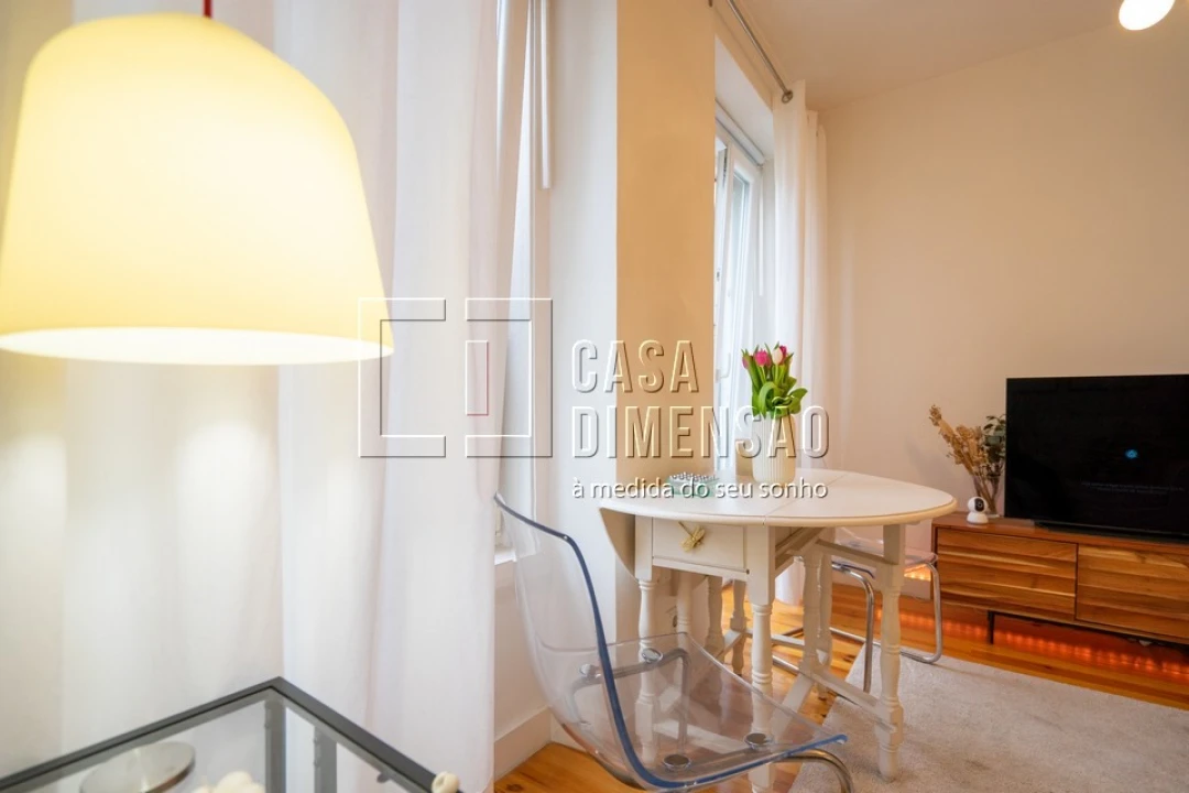 Apartamento T1 para Venda em Campolide Foto 11