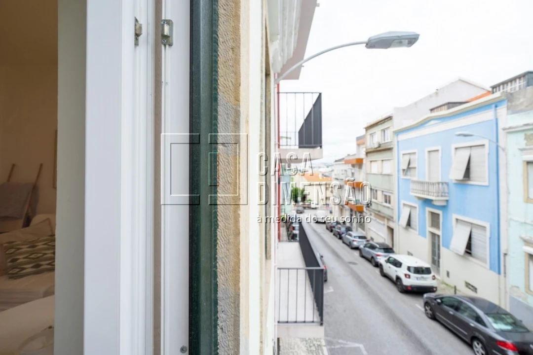 Apartamento T1 para Venda em Campolide Foto 16