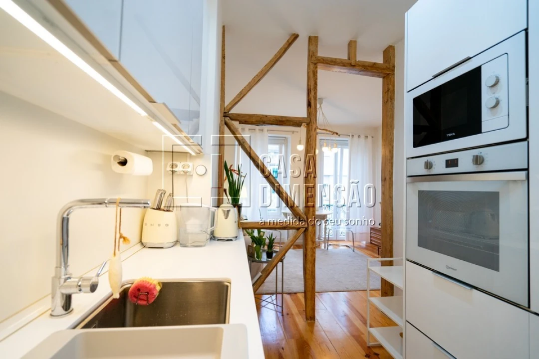 Apartamento T1 para Venda em Campolide Foto 31