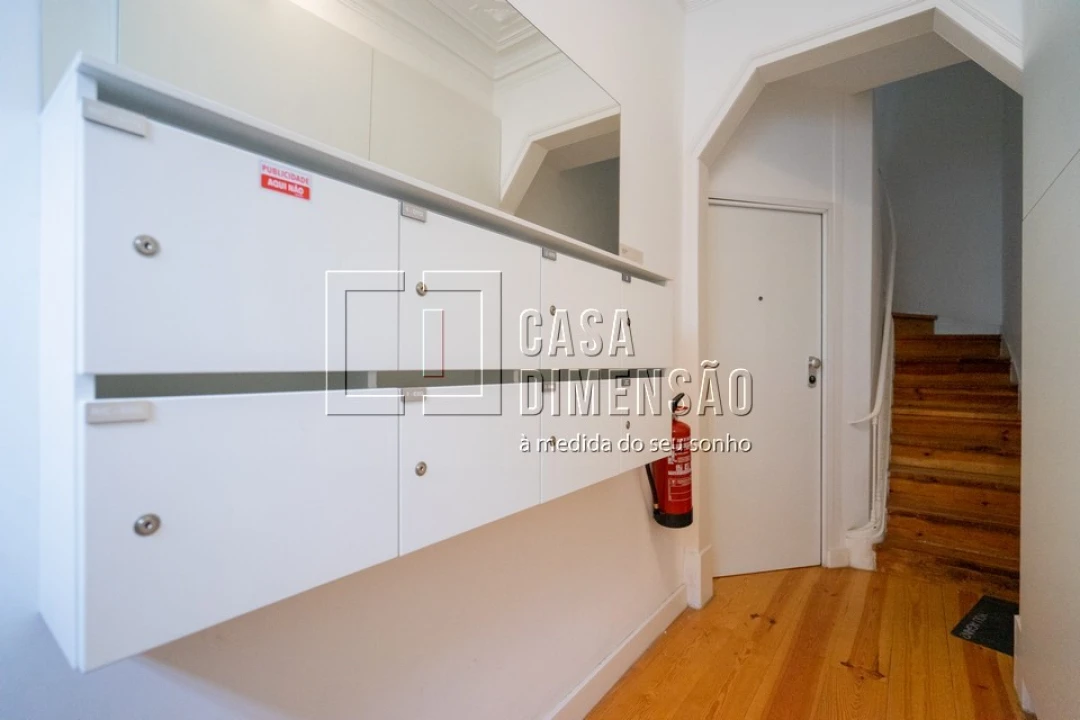 Apartamento T1 para Venda em Campolide Foto 62