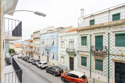 Apartamento T1 para Venda em Campolide