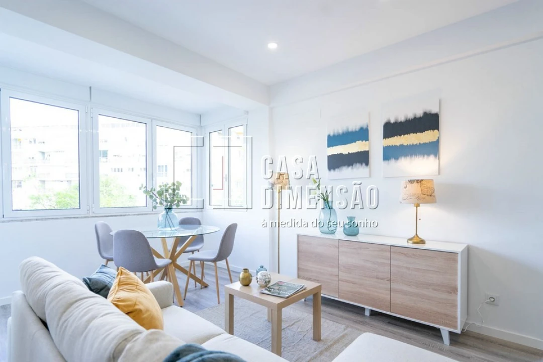 Apartamento T3 para Venda em Carnide Foto 5