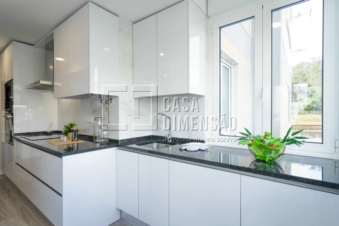 Apartamento T3 para Venda em Carnide Foto 15