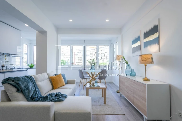 Apartamento T3 para Venda em Carnide Foto 10