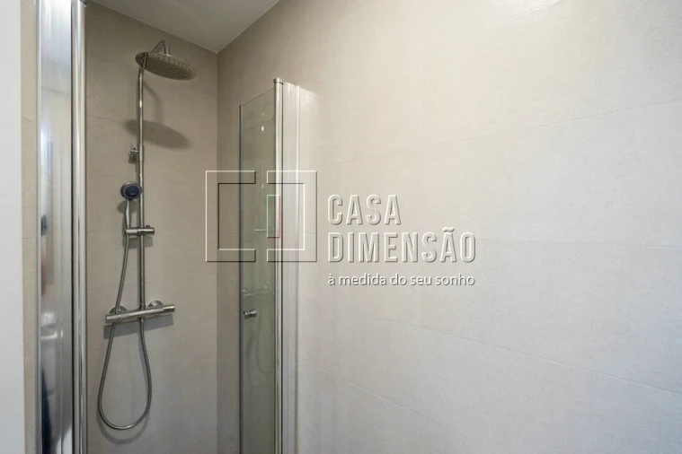 Apartamento T3 para Venda em Carnide Foto 35