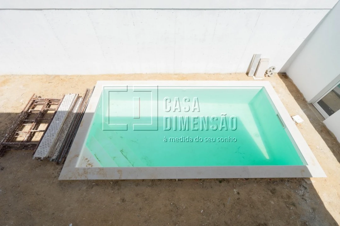 Moradia T4 para Venda em Laranjeiro e Feijó Foto 39