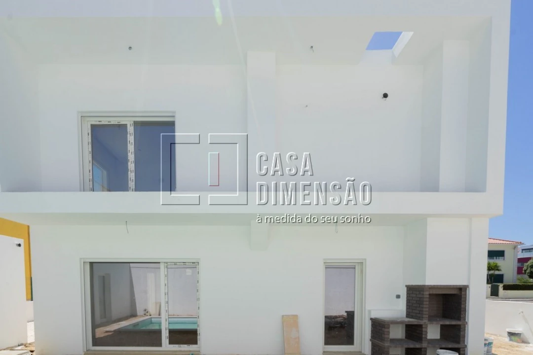 Moradia T4 para Venda em Laranjeiro e Feijó Foto 68