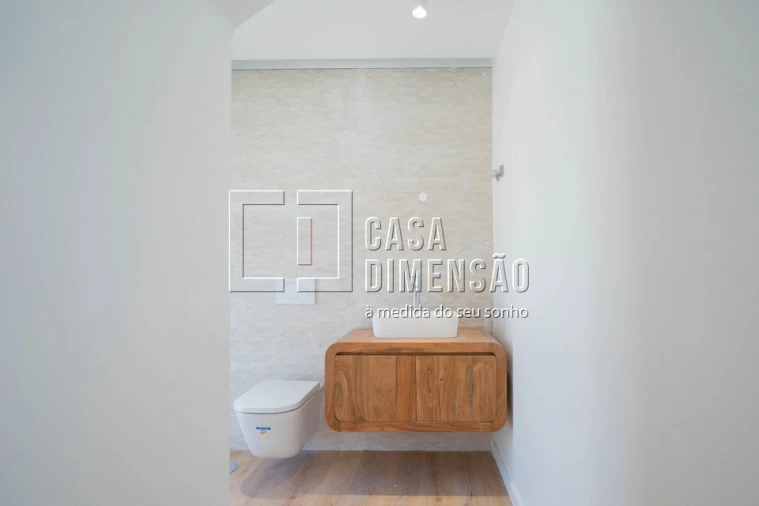 Moradia T4 para Venda em Laranjeiro e Feijó Foto 19