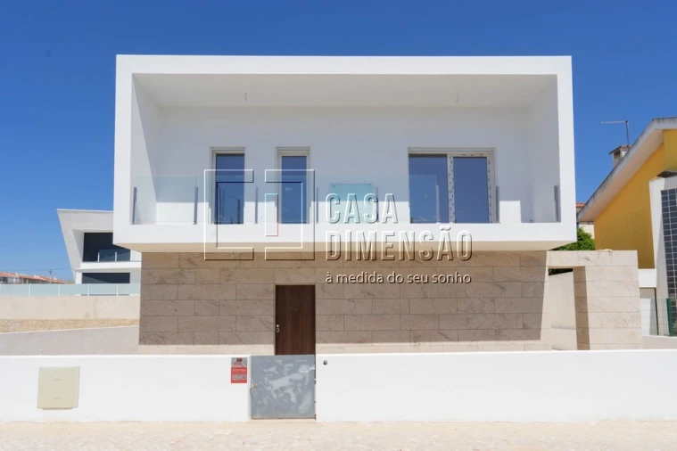 Moradia T4 para Venda em Laranjeiro e Feijó Foto 55